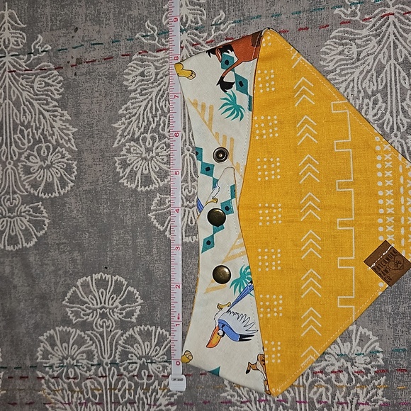 NWOT | Patchwork Paws Co Etsy Brand Reversible Dog Bandana | Lion King - Picture 7 of 8